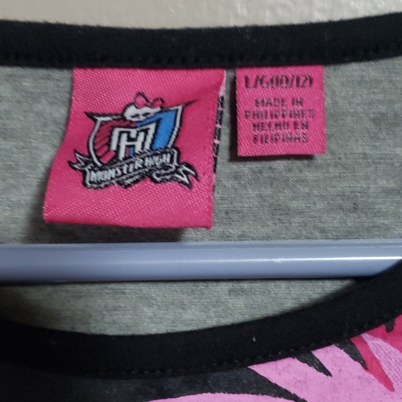 Monster High Girls Gray Top Sz L 10/12 - Picture 2 of 4